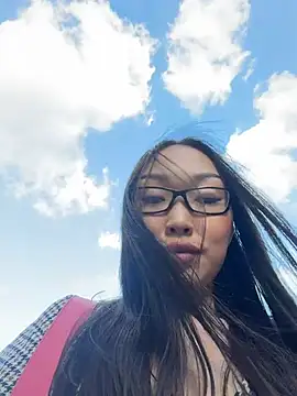 trytomakememoam webcam