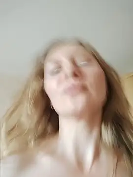 KamilaLod webcam
