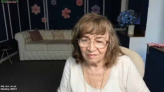 Betty_Brick webcam
