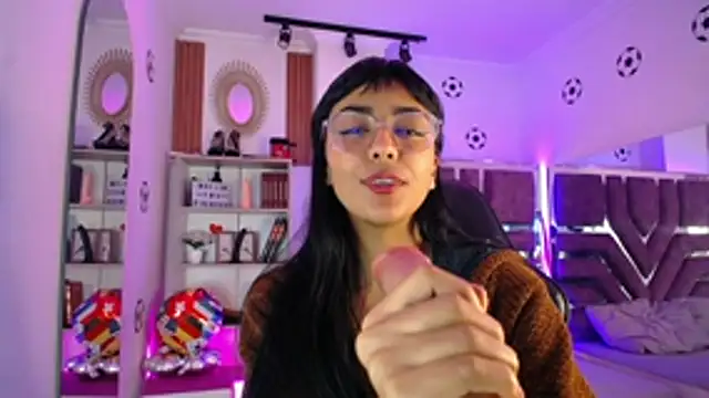 Violett_Gardenn webcam
