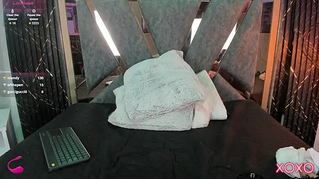 _mila_a_ webcam