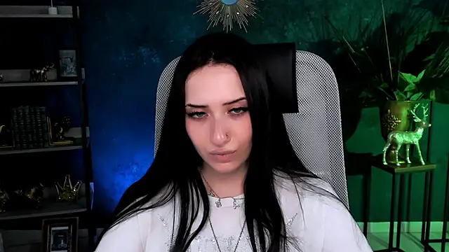 MonicaLowes webcam