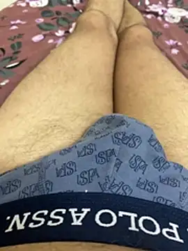 Hotboy-luv webcam