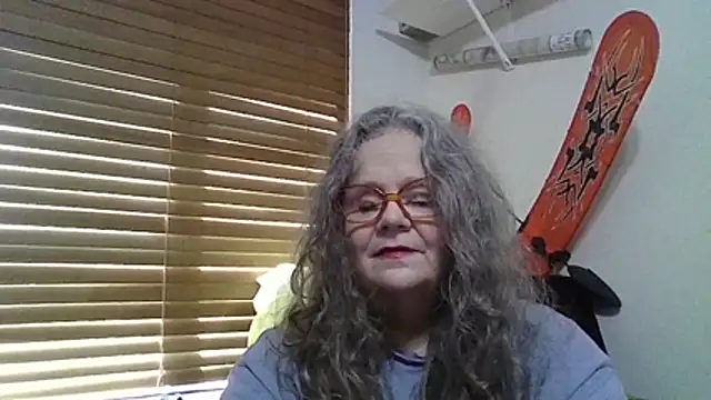 DestineeLoverGirl webcam