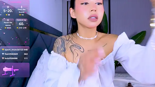 Mia_Tin webcam