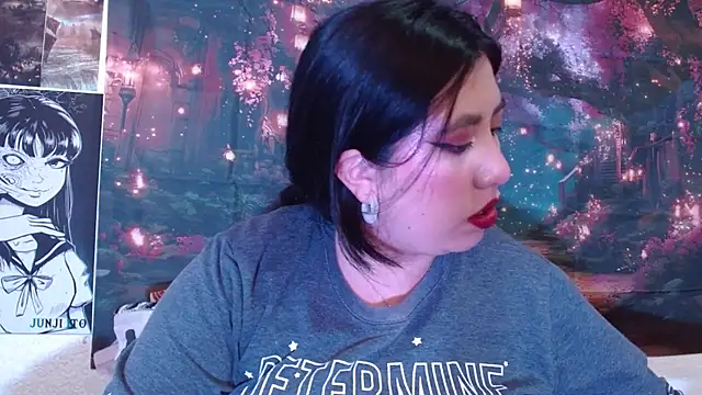 AntoneellaF webcam