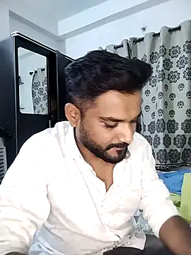 avi007p live cam on StripChat