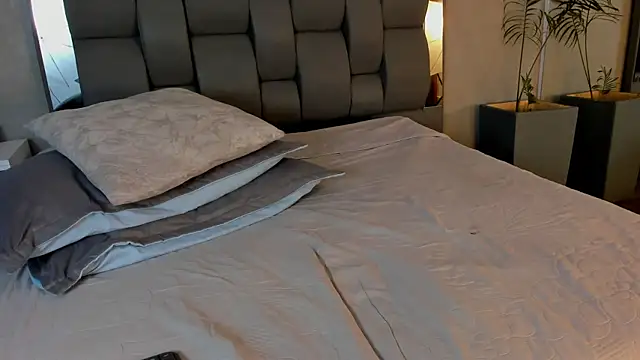 Charlie___Musk webcam