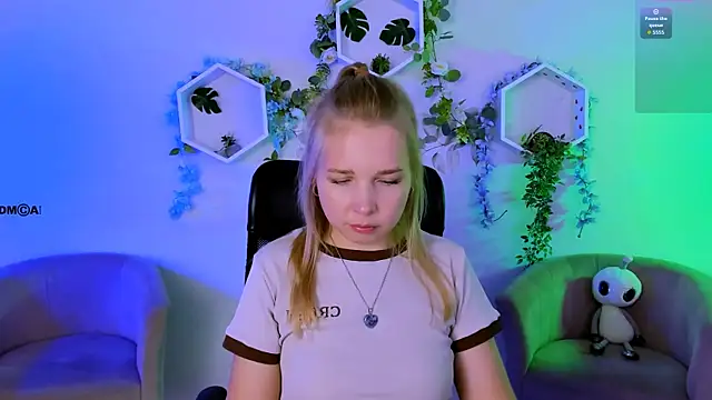 olivia_kit webcam