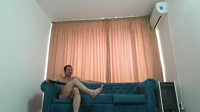 BLOND_GOD webcam
