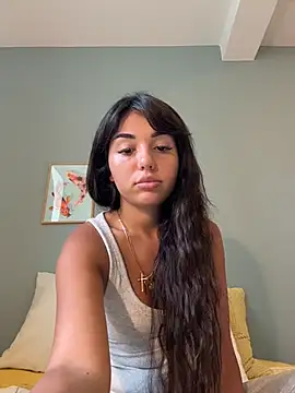 SilkyMira webcam