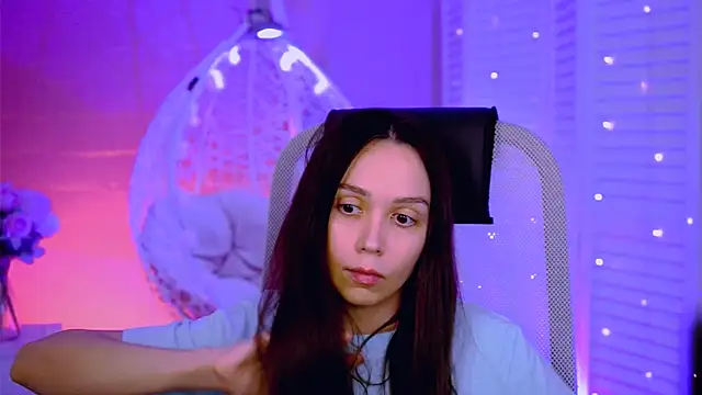 OliviaWeles webcam