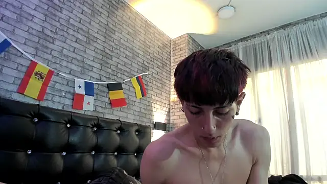 Keily_and_cartyx webcam