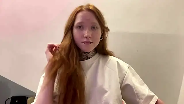 ThomasinaBrasser webcam