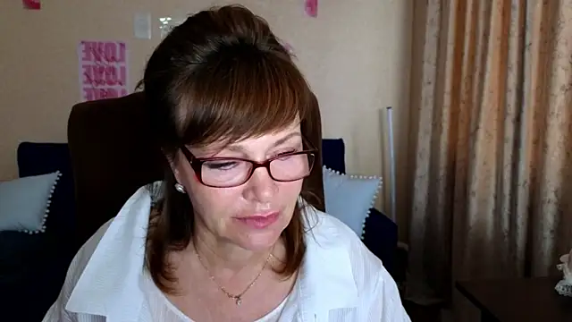 Miss_Moren webcam