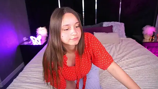 TinyNatalie webcam