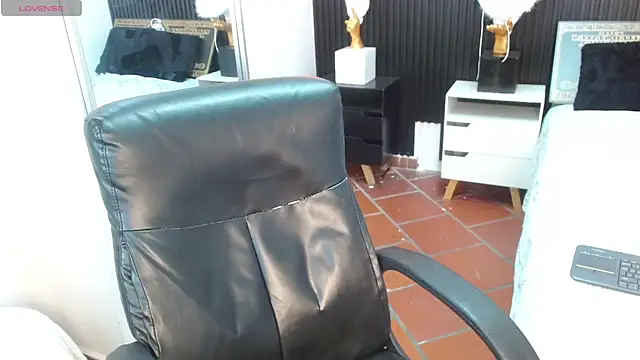 Jade_Aitana webcam