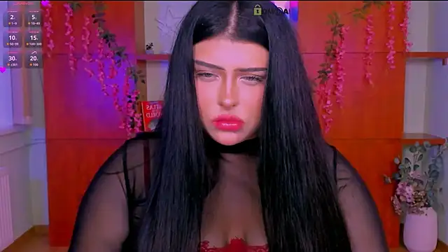 amanda_striking webcam