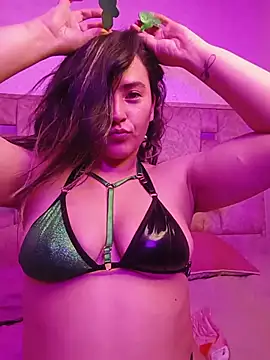 sophia_pink17 - Sophia_pink17's free webcam - UK Sex Cams