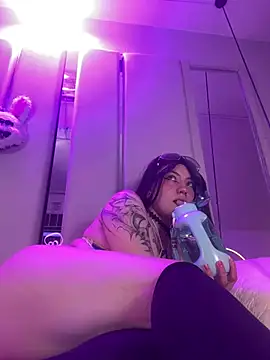 Broklinwhite_ webcam