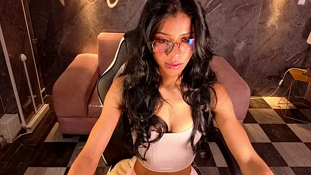 Alina_b_ webcam