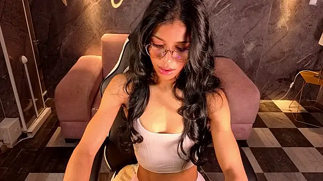 Alina_b_ webcam