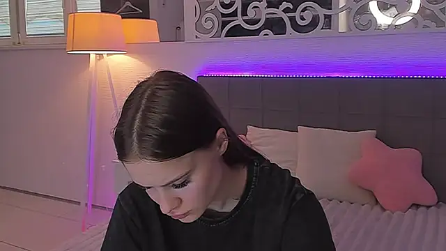 LuisaClover webcam