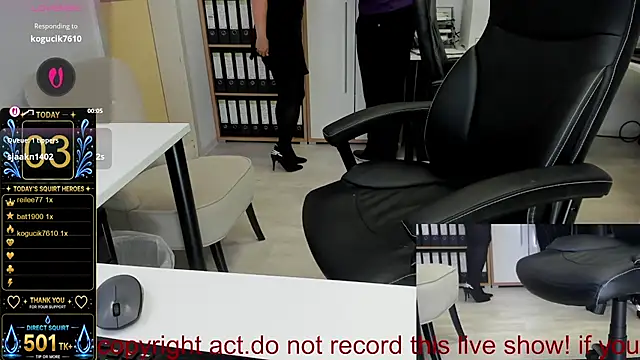 squirt_milf_viktoria webcam