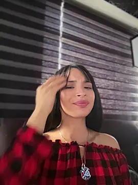 Sasha-firee live cam on StripChat