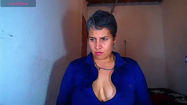 Yessi_rousse webcam
