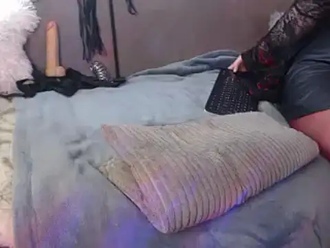 GoddessMonicaAngels webcam