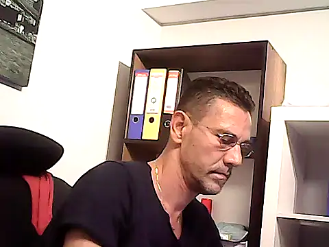 mastercharisma35 webcam