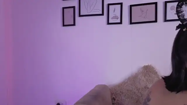 Pamela_tomas webcam