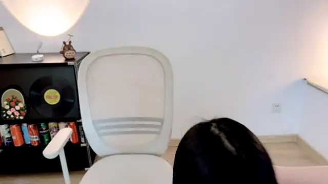 Onechestnut webcam