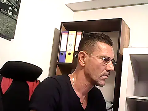 mastercharisma35 webcam
