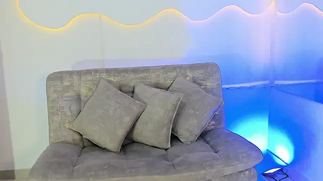 ArohomLester_ webcam