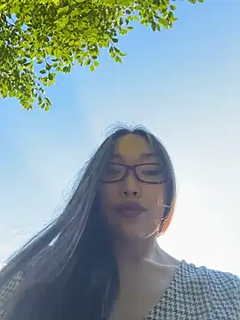 trytomakememoam webcam