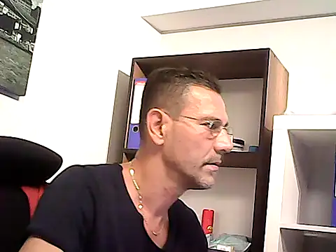 mastercharisma35 webcam