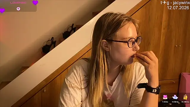JacyWinslat webcam