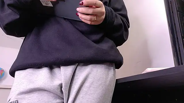 Adrianna5_ webcam