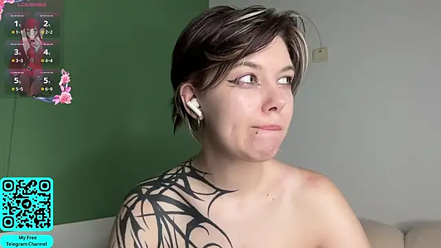 MadalynNosel webcam