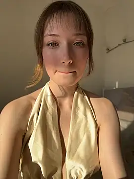Strawberry_Senpai webcam