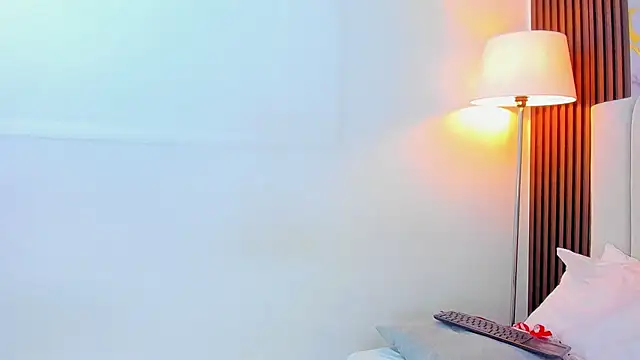 Victoria_Guzman Live Web Cam Show