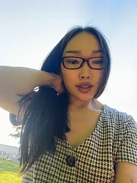 trytomakememoam webcam