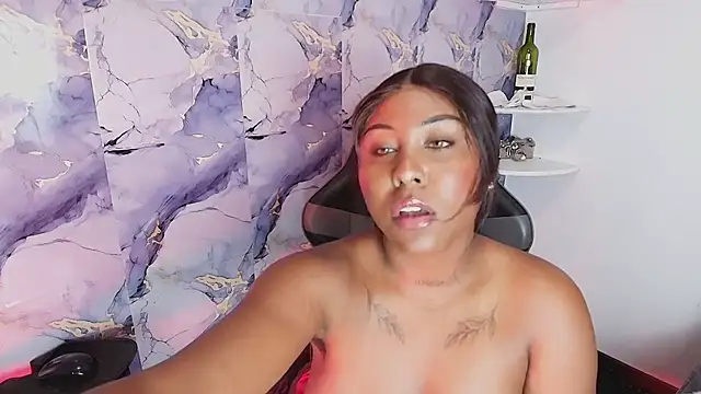 AngelThroatt webcam