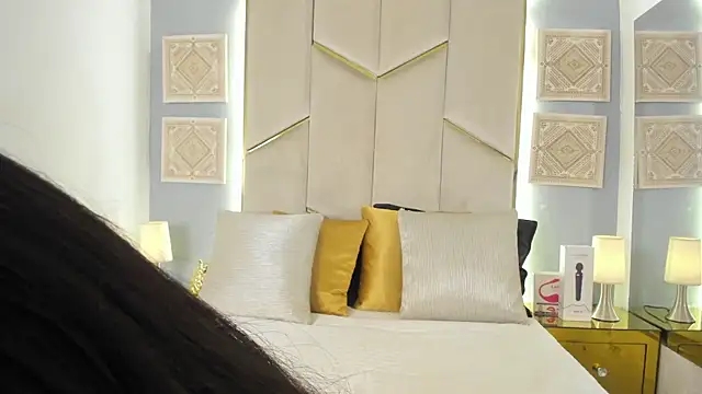 KarinaaCoxx webcam