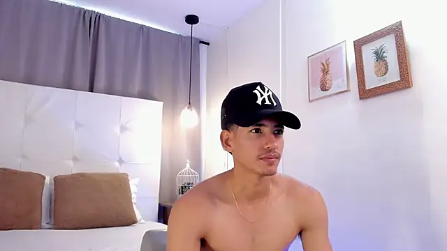 Alejo-and-Thiago webcam