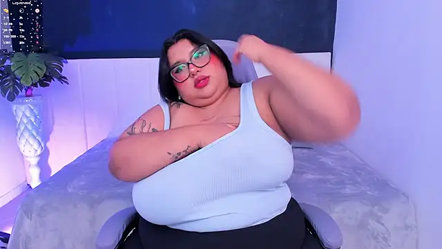 tifanny_bigboobs11 webcam