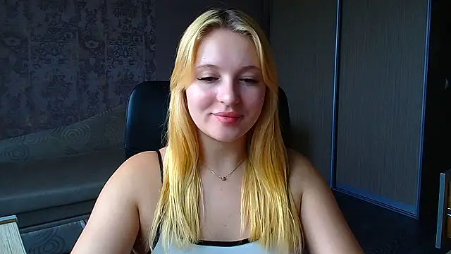 Milka_kiss_ webcam