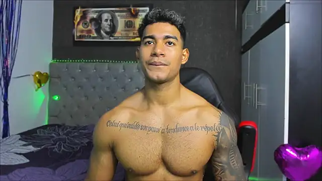luigi_hot_ webcam